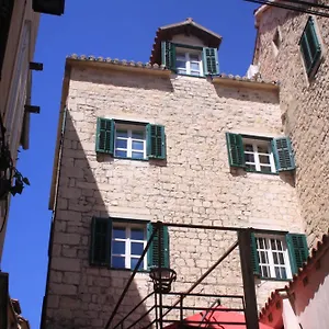 Toni Palace Affittacamere