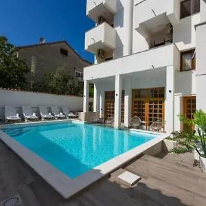 And Diana Appartement Zadar